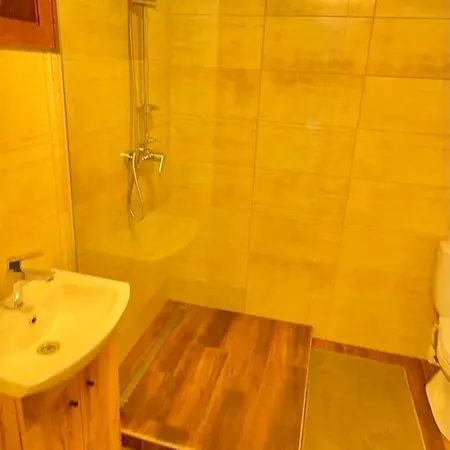 U Cola Apartment *